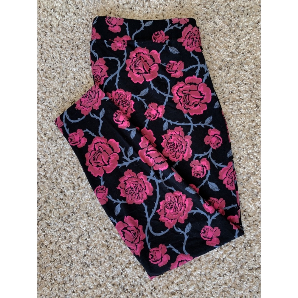 Torrid - Red Roses & Thorns Leggings (3X)